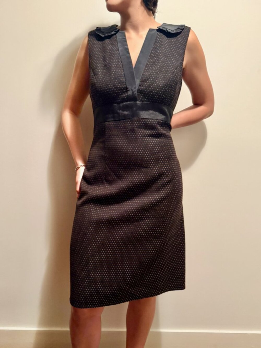 Nanette Lepore dress, Vintage early 2000s, wool, size 6, flattering, elegant